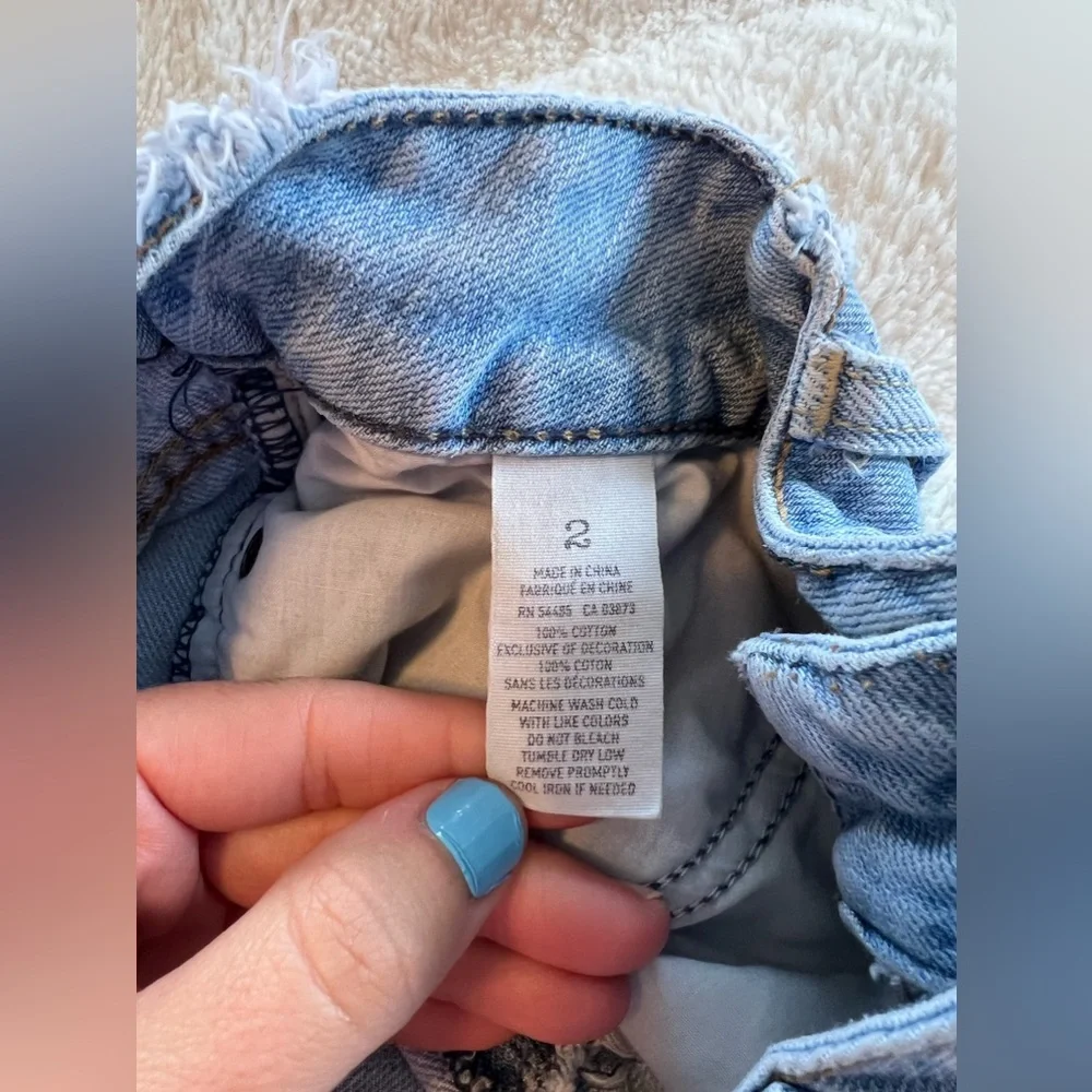 American Eagle Shorts - Picture 7 of 9